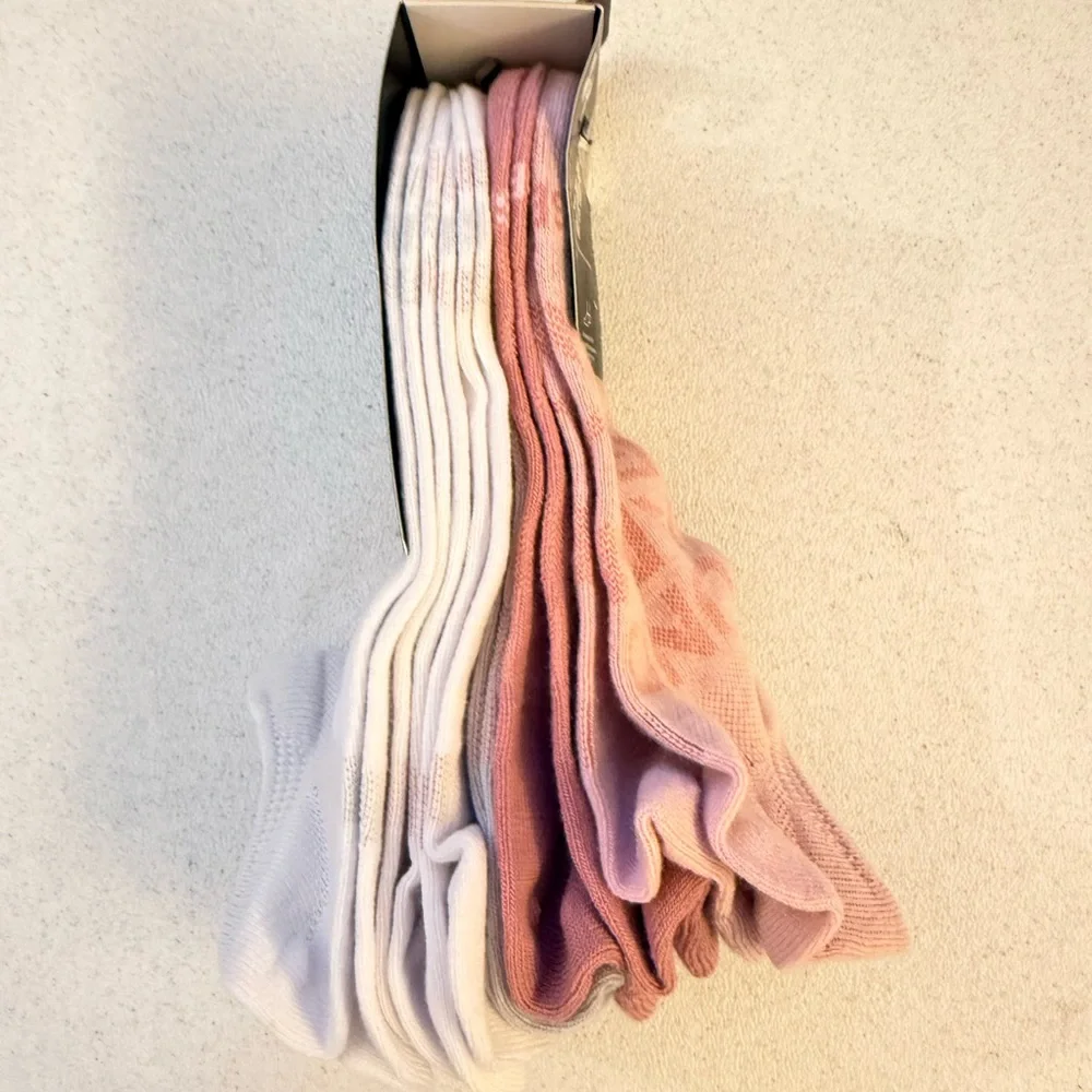 Under Armour Essential Socks - Pink and Gray